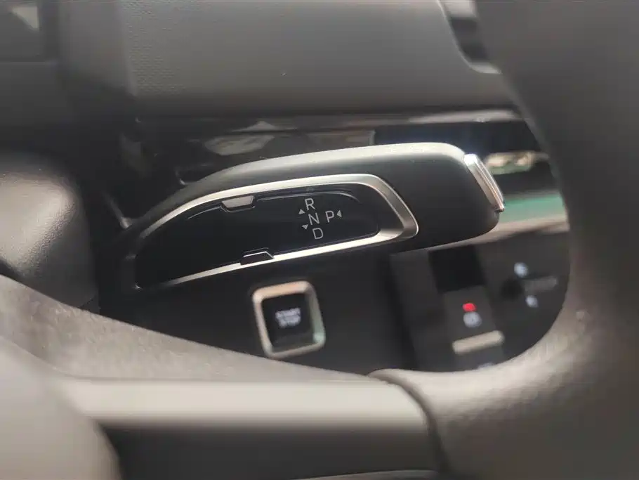 Yuan Cheng Farizon Super VAN 2025 Yuecheng Edition Short Wheelbase Low Roof 83kWh фото 16