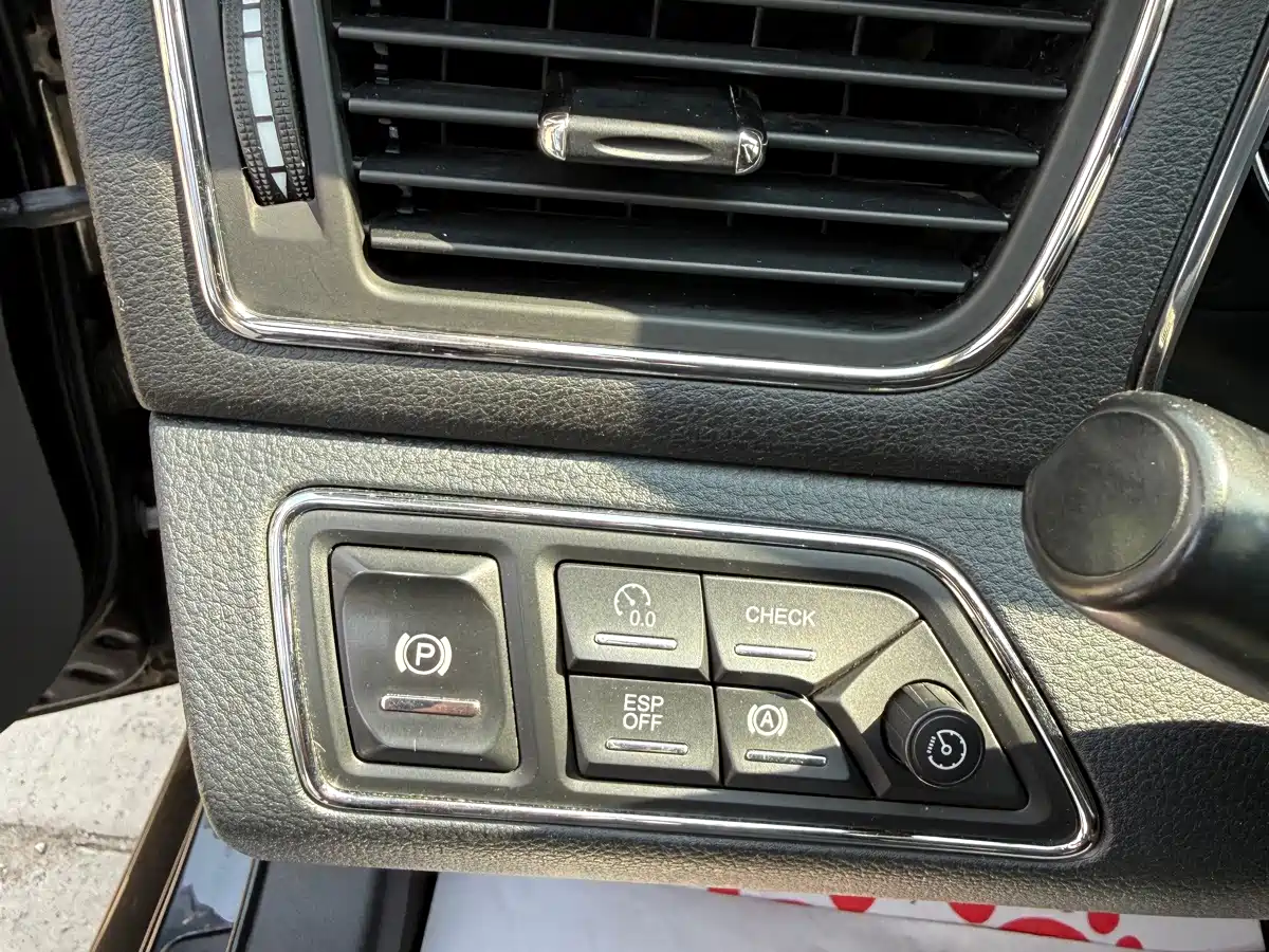 Hongqi H7 2016 2015 1.8T Technology