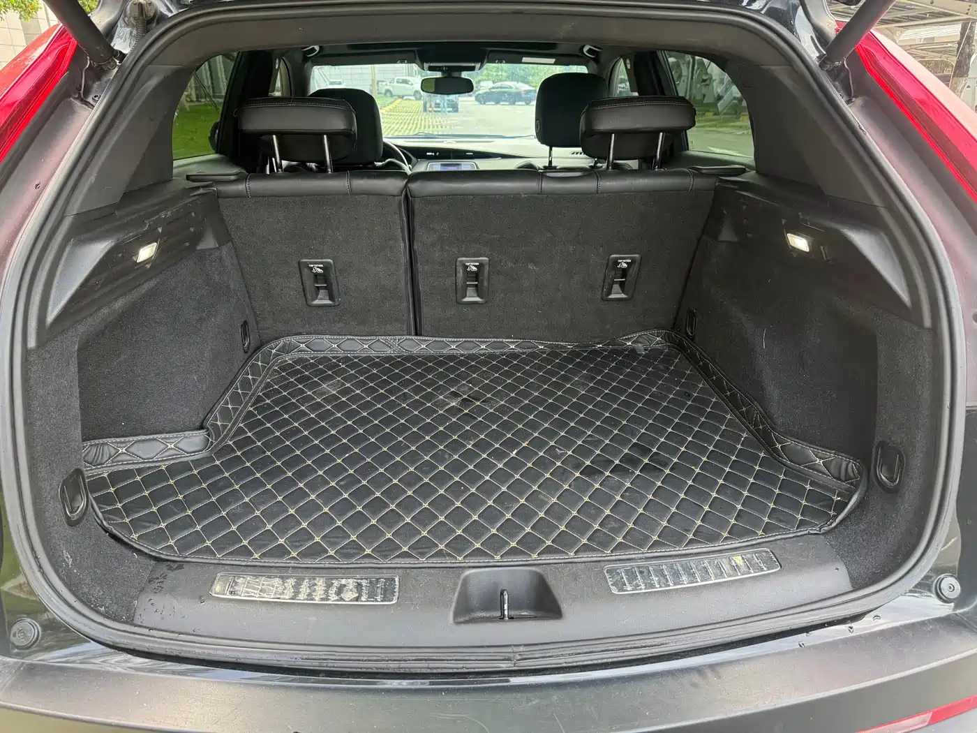 Фото 18 - Cadillac XT4