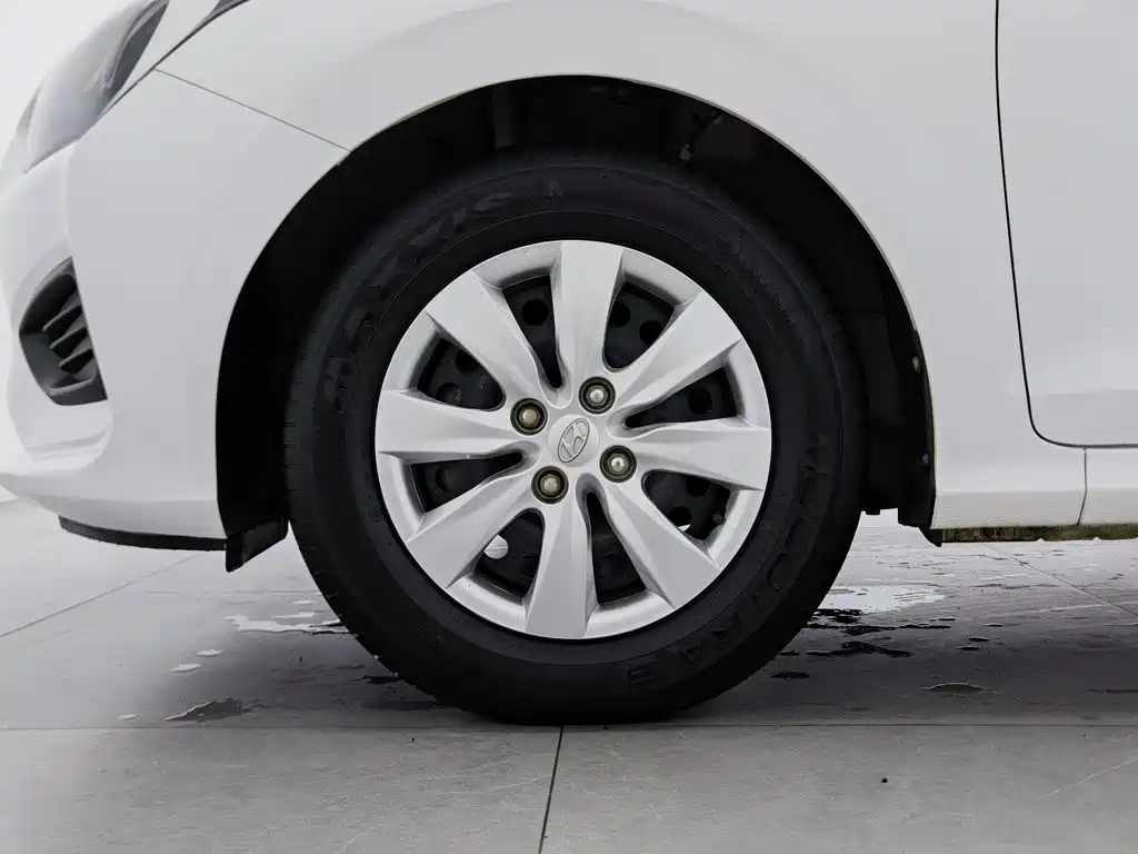 Hyundai Verna 2020 2020 1.4L Manual GL Renewal Edition