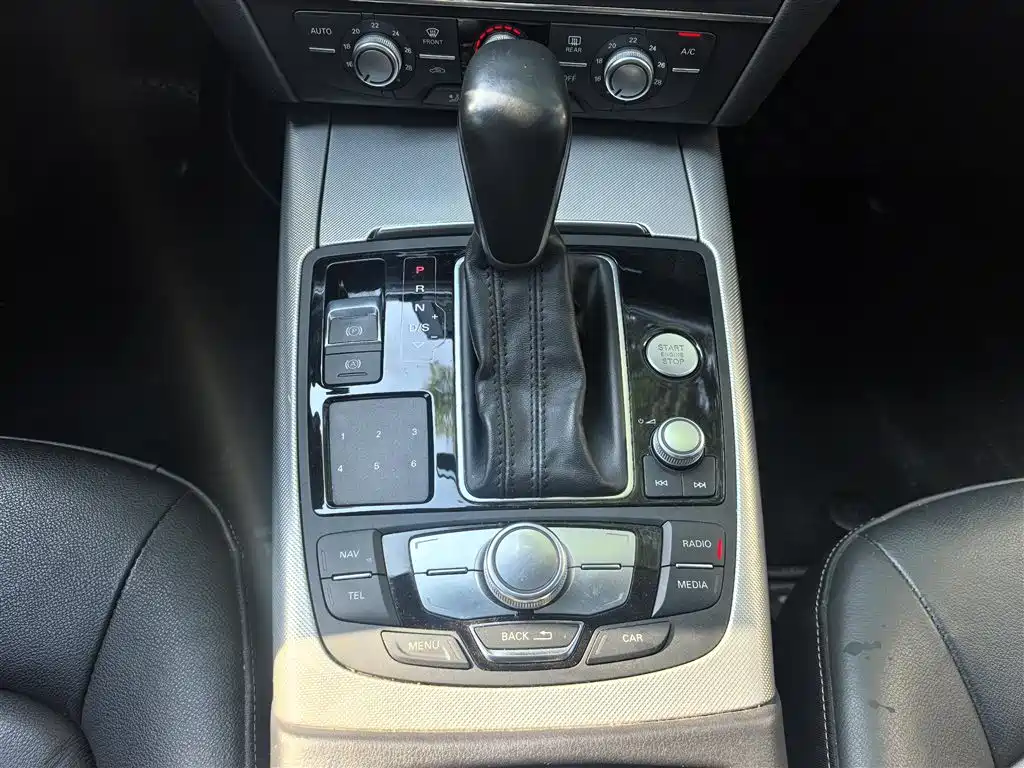 Audi A6L 2018 30th Anniversary 35 TFSI Fashion фото 19