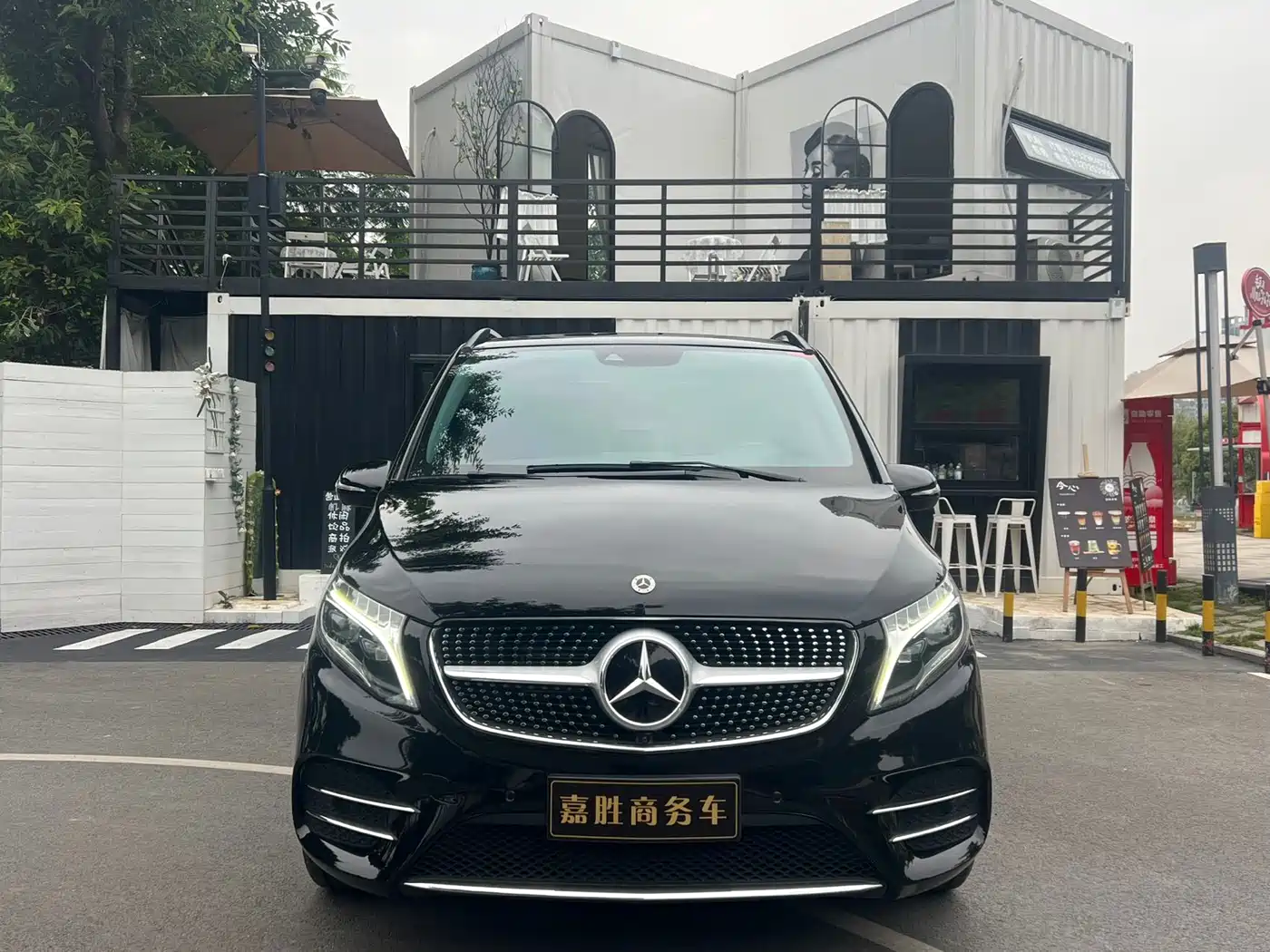 Mercedes-Benz V-Class 2022 V 260 L Long Wheelbase Luxury Edition фото 2