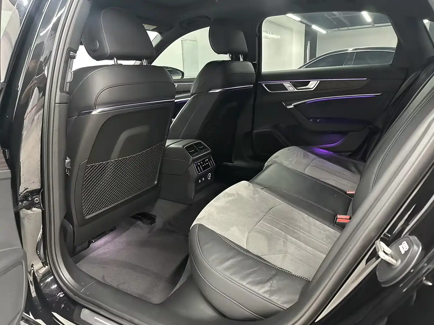 Audi A6L 2024 45 TFSI Premium Dynamic фото 13