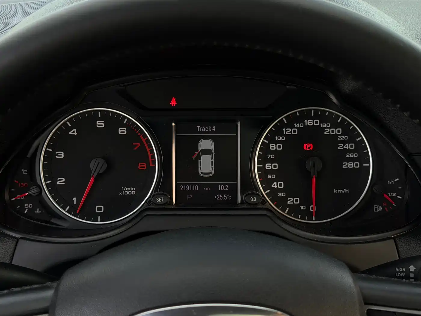 Audi Q5 2012 2.0TFSI Comfort фото 29