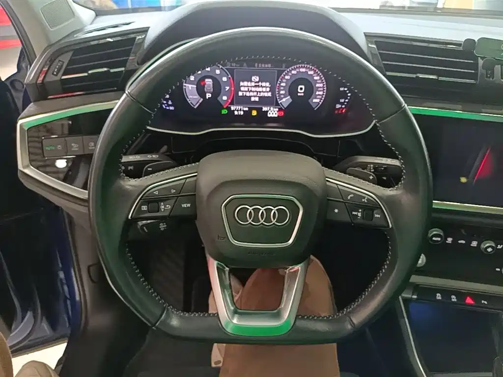 Audi Q3 2019 40 TFSI Fashion Dynamic фото 11