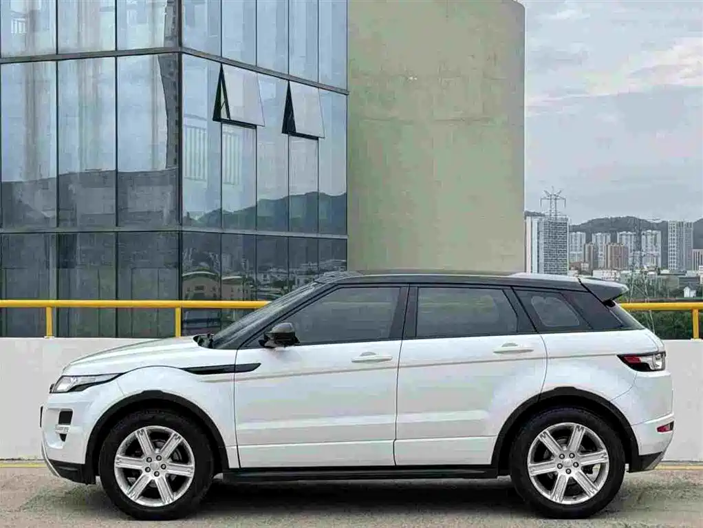 Land Rover Range Rover Evoque 2015 2015 2.0T 5-Door Dynamic Edition