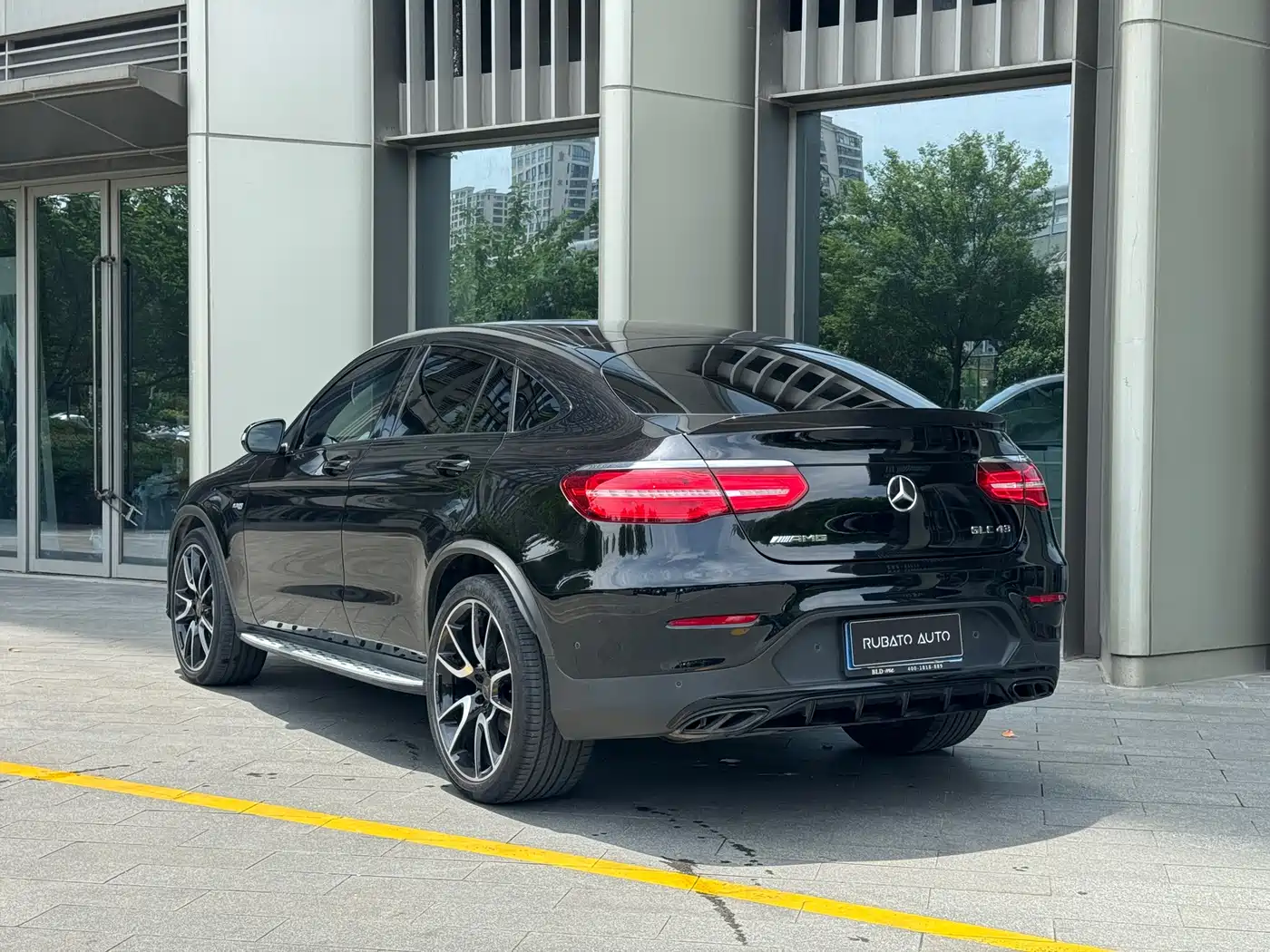 Mercedes-Benz GLC Coupe AMG 2017 AMG GLC 43 4MATIC Coupe SUV фото 5