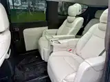 Фото 8 - Li Auto MEGA