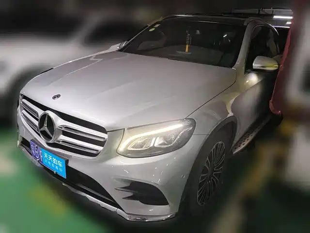 Mercedes-Benz GLC 2018 Facelift GLC 260 4MATIC Luxury — фото 1