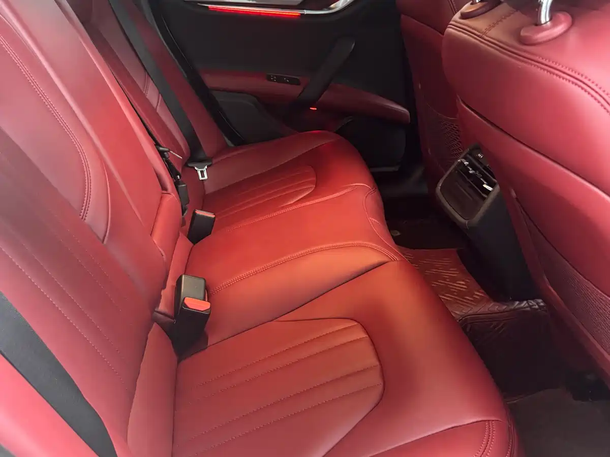 Maserati Ghibli 2021 2.0T Edge Edition фото 10