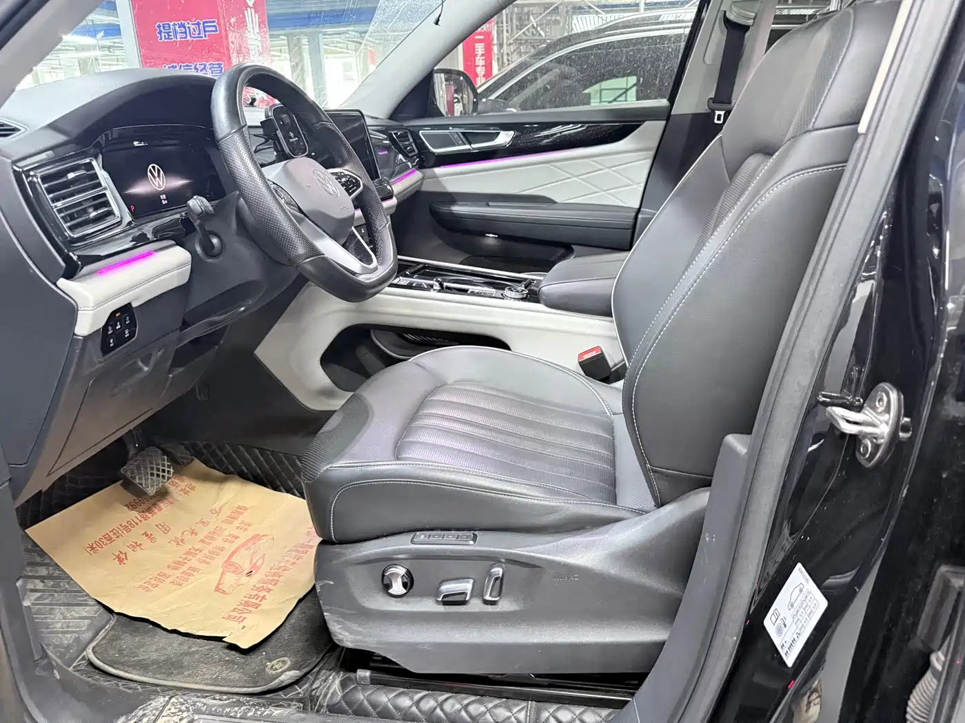 Volkswagen Teramont 2023 380TSI AWD Premium Flagship Edition фото 8