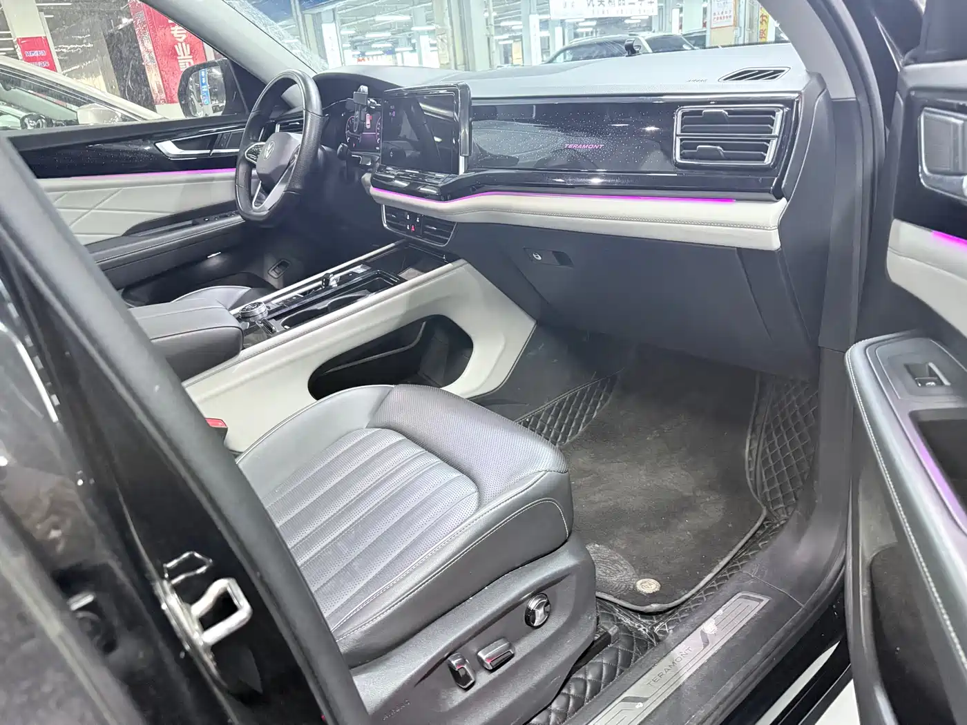 Volkswagen Teramont 2023 380TSI AWD Premium Flagship Edition фото 20