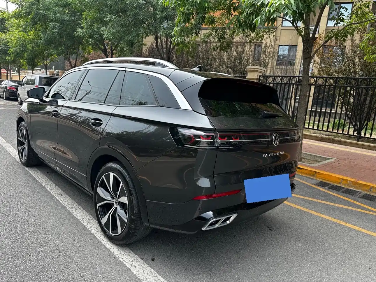 Volkswagen Talagon 2024 380TSI 4WD R-Line Parade Shared Edition фото 5
