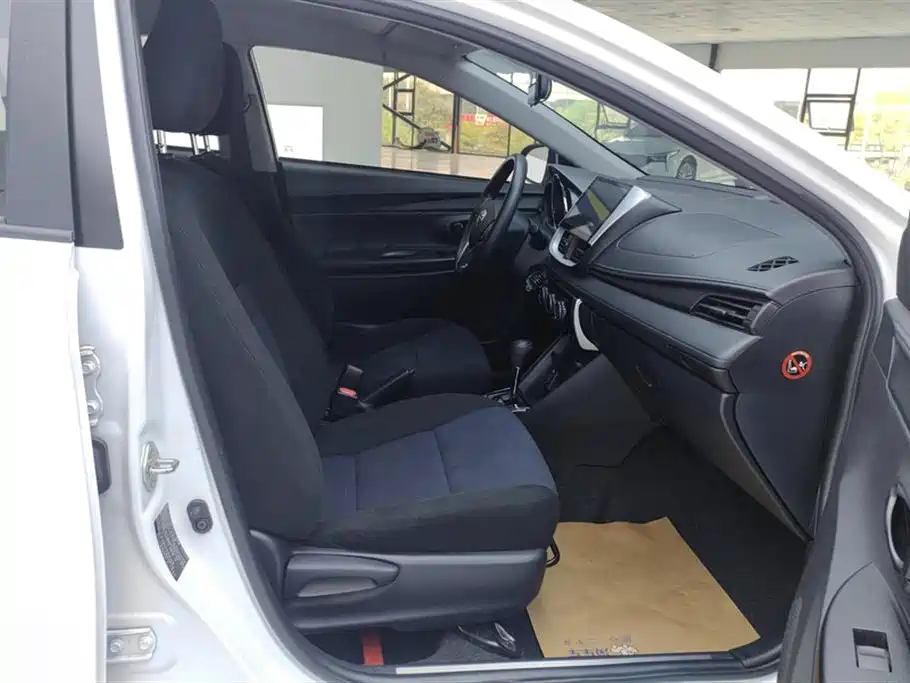 Toyota YARiS L Zhi Xuan 2019 1.5E CVT MeiDong Edition China VI фото 8
