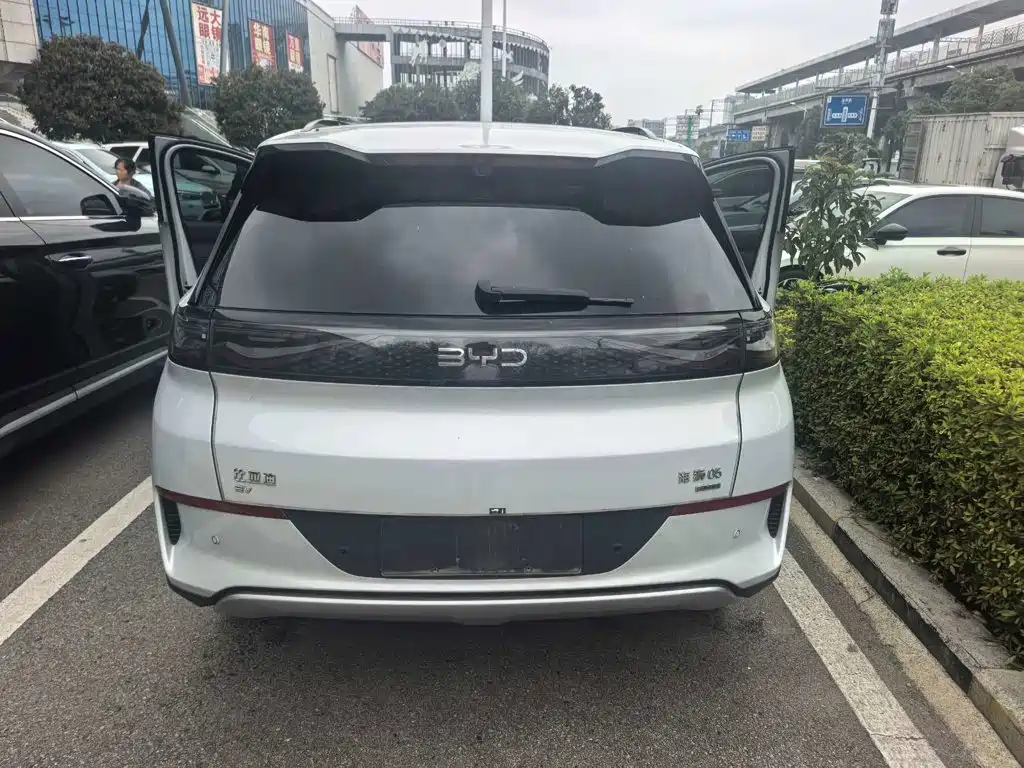 BYD Hai Shi 05 EV 2025 2025 520KM Flagship Smart Navigation Edition