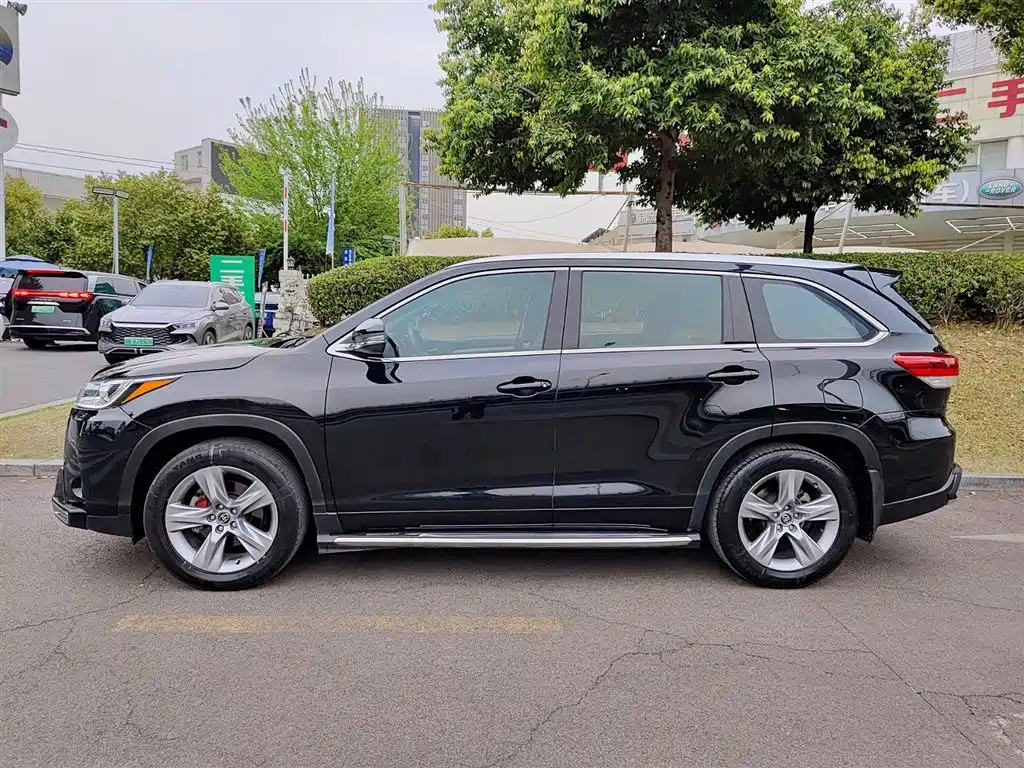 Toyota Highlander 2018 2.0T 4WD Luxury 7-seater (China V) фото 3