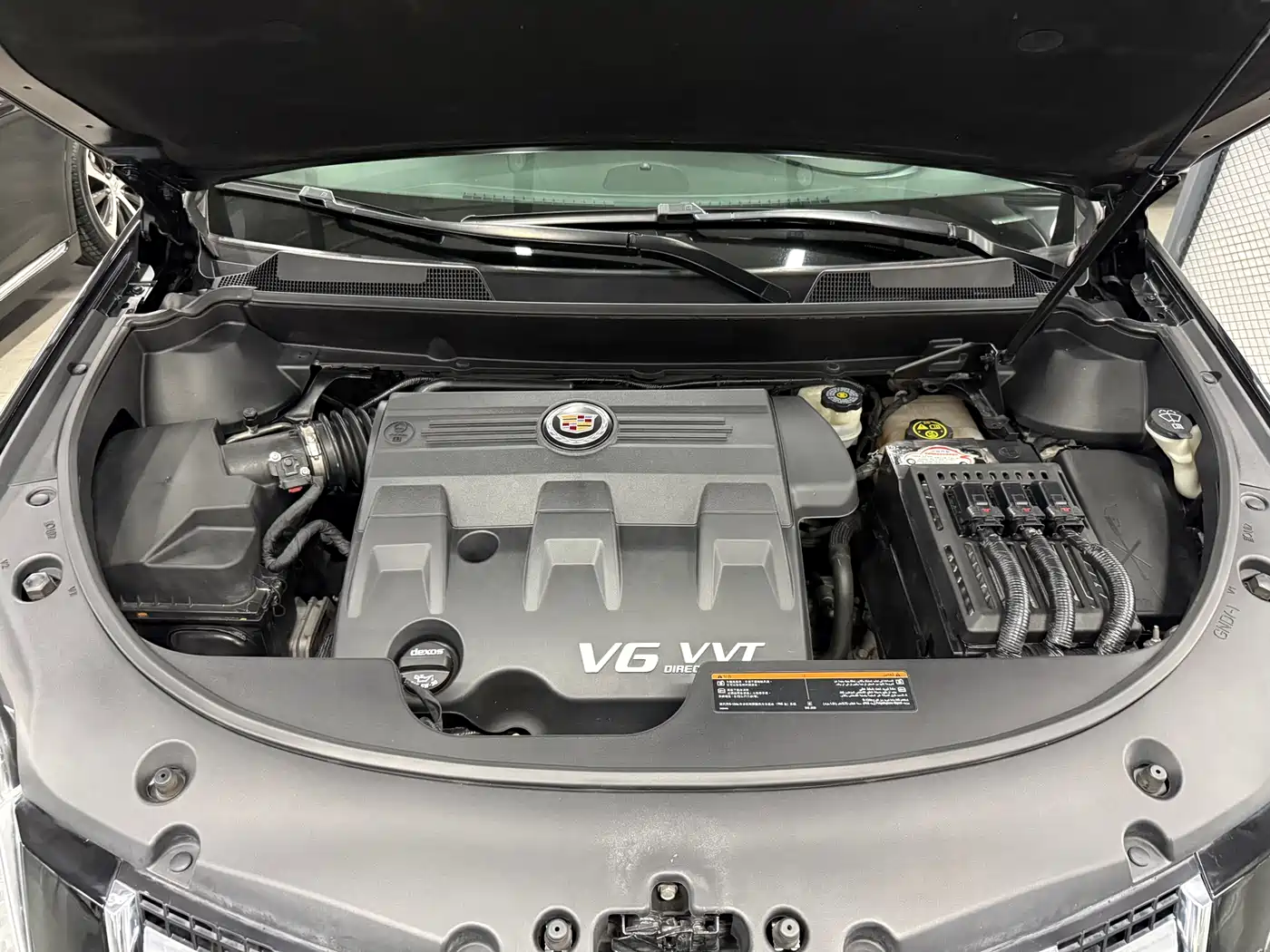 Cadillac SRX 2013 3.0L Leading фото 6