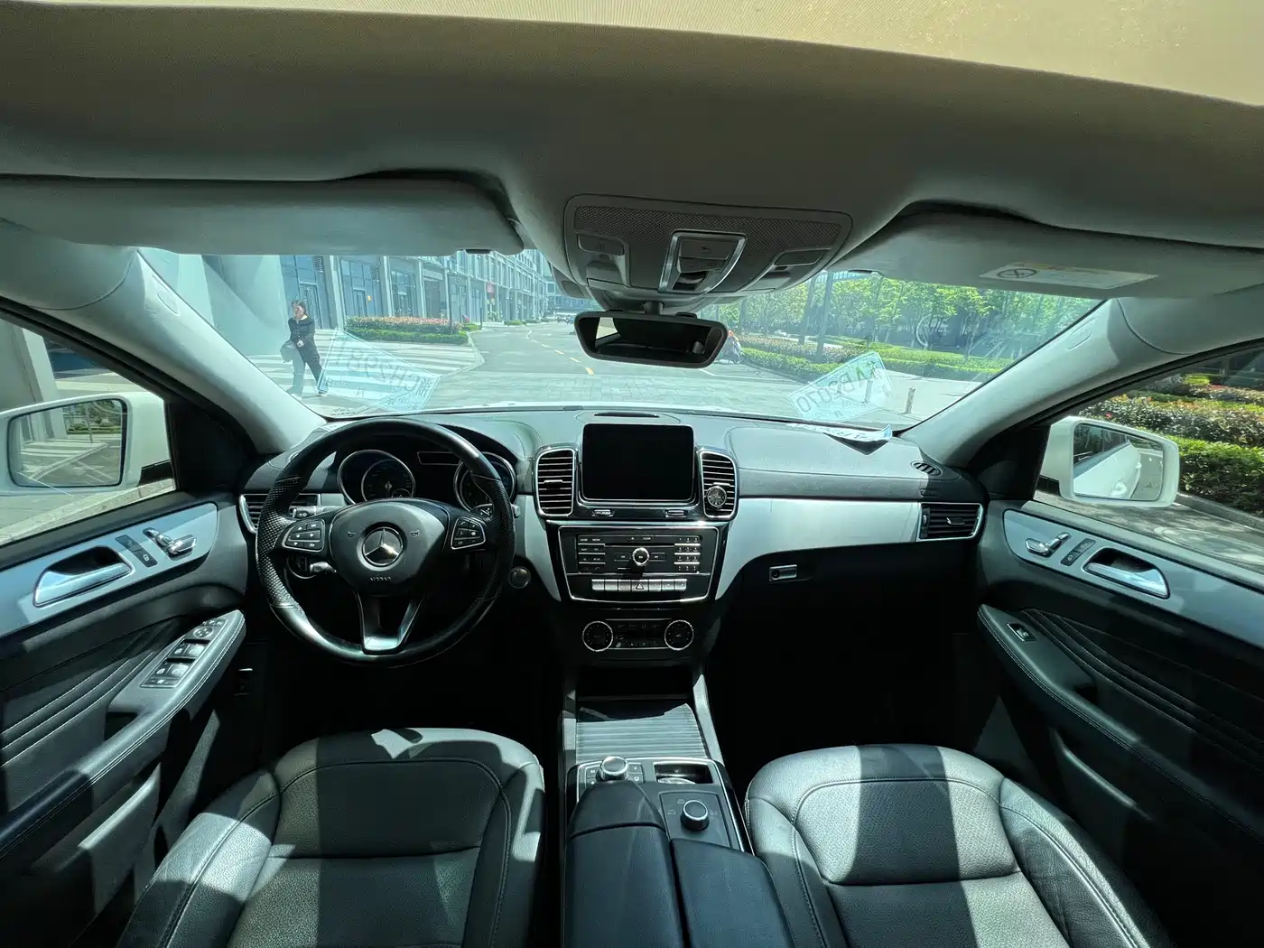 Mercedes-Benz GLE Coupe 2018 GLE 320 4MATIC Coupe SUV фото 9