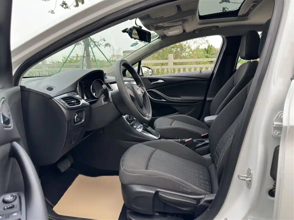 Buick Verano 2016 Hatchback 15S Auto Progressive фото 15