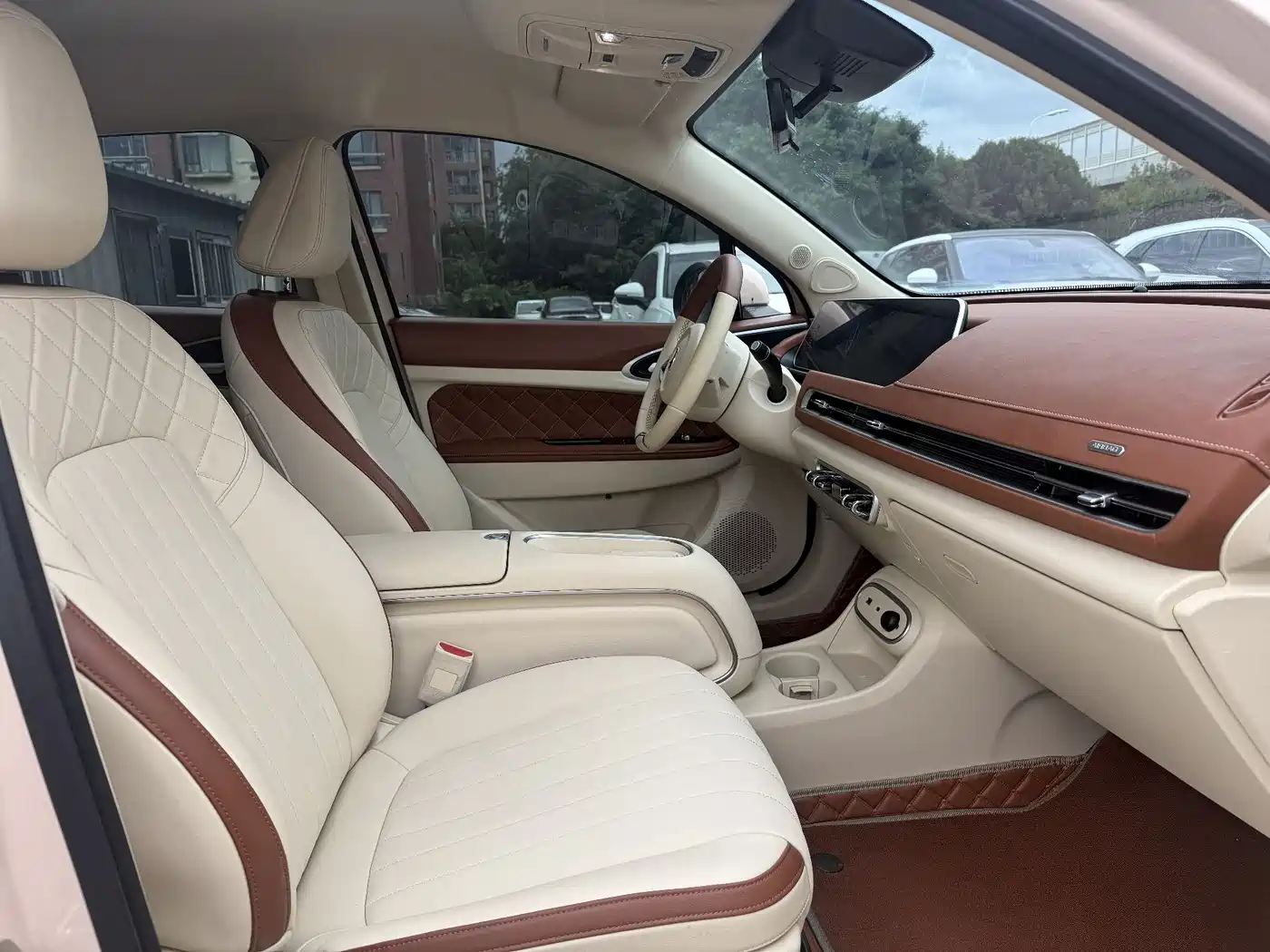 Ora Good Cat 2024 2023 401km Standard Range Luxury NCM