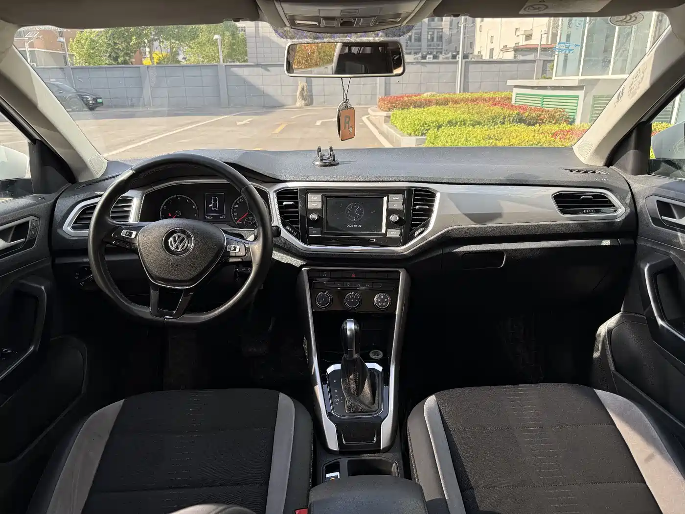 Volkswagen T-ROC 2020 230TSI DSG 2WD Progressive фото 6