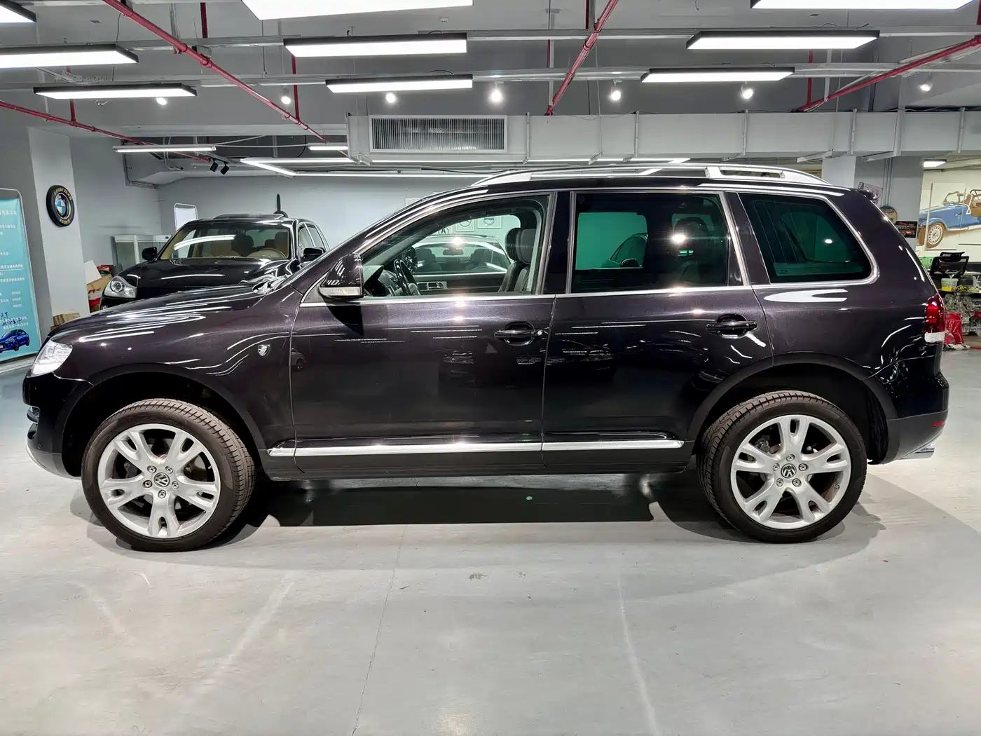 Volkswagen Touareg 2008 6.0 W12 Top Model фото 4
