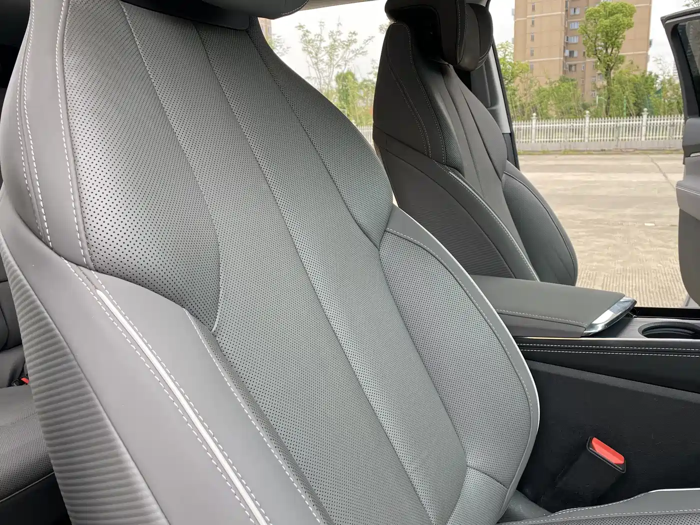 Buick E5 2023 Premium Standard Range Edition фото 12