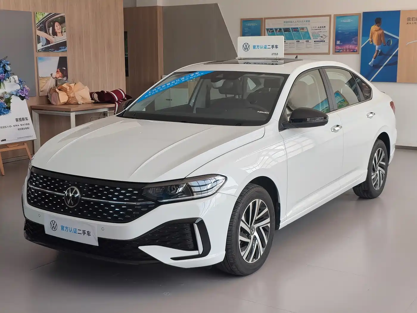 Volkswagen Lavida 2024 Model 300TSI DSG Starlight Leading Edition