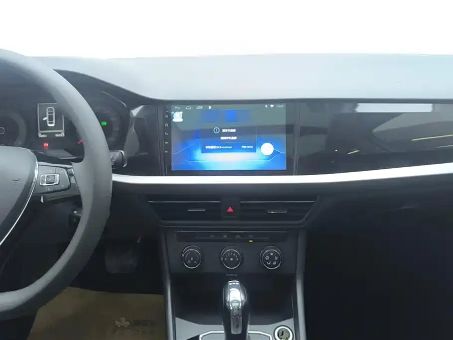 Volkswagen Lavida 2018 Hatchback 200TSI DSG Comfort Edition China V фото 13