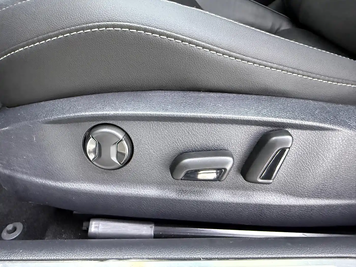 Volkswagen FAW-Volkswagen CC 2020 330TSI Elegance Version China VI фото 17
