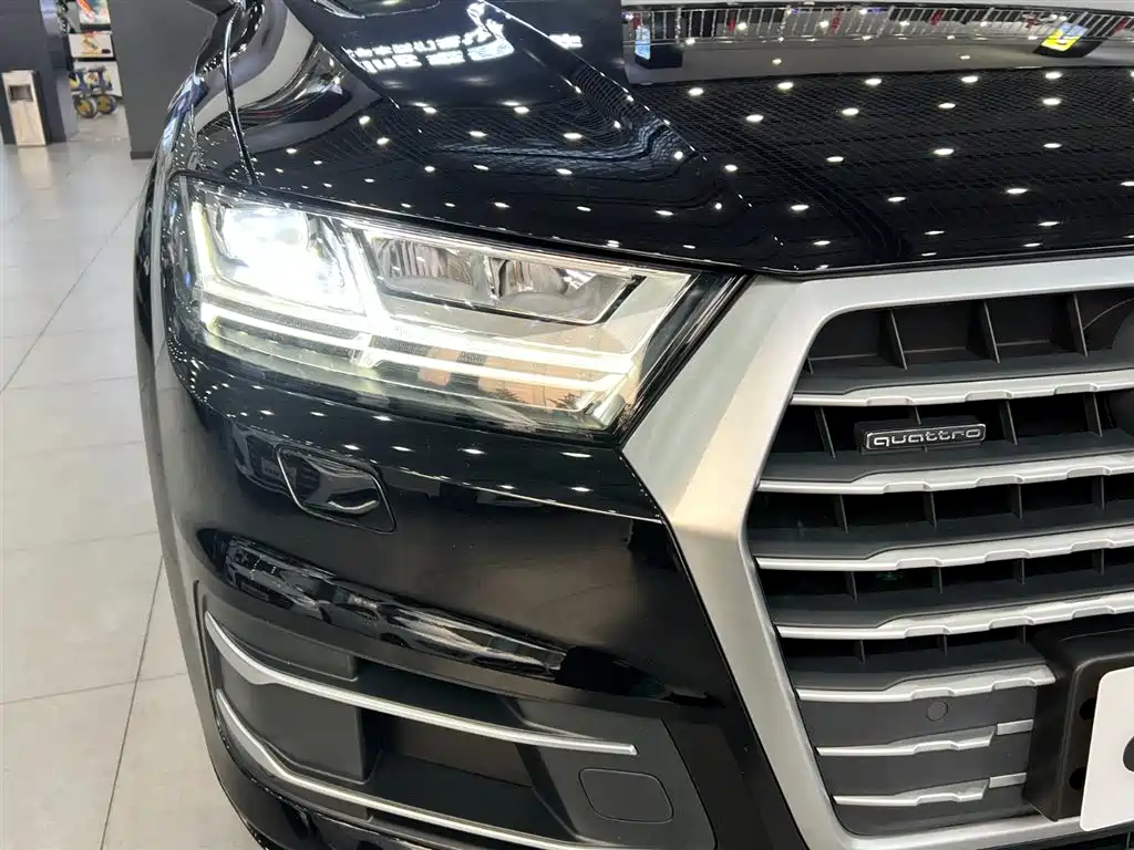 Audi Q7 2018 40 TFSI Comfort фото 17