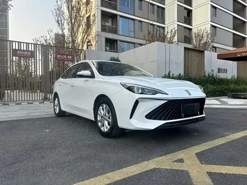 ROEWE I5