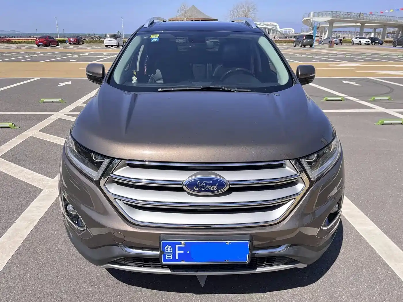 Photo 2 - Ford Edge