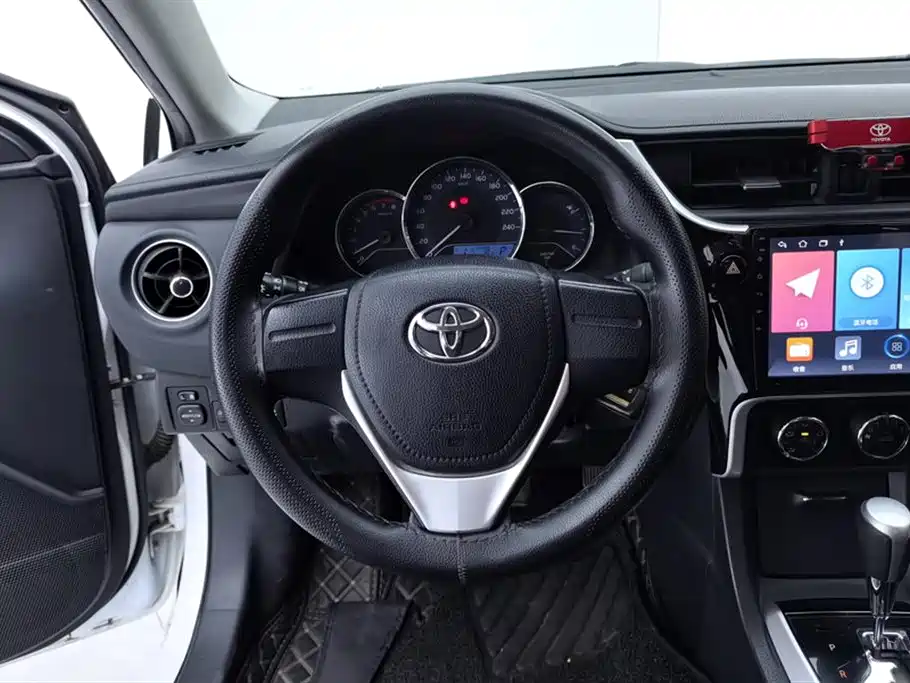 Toyota Corolla 2017 Facelift 1.2T S-CVT GL фото 15