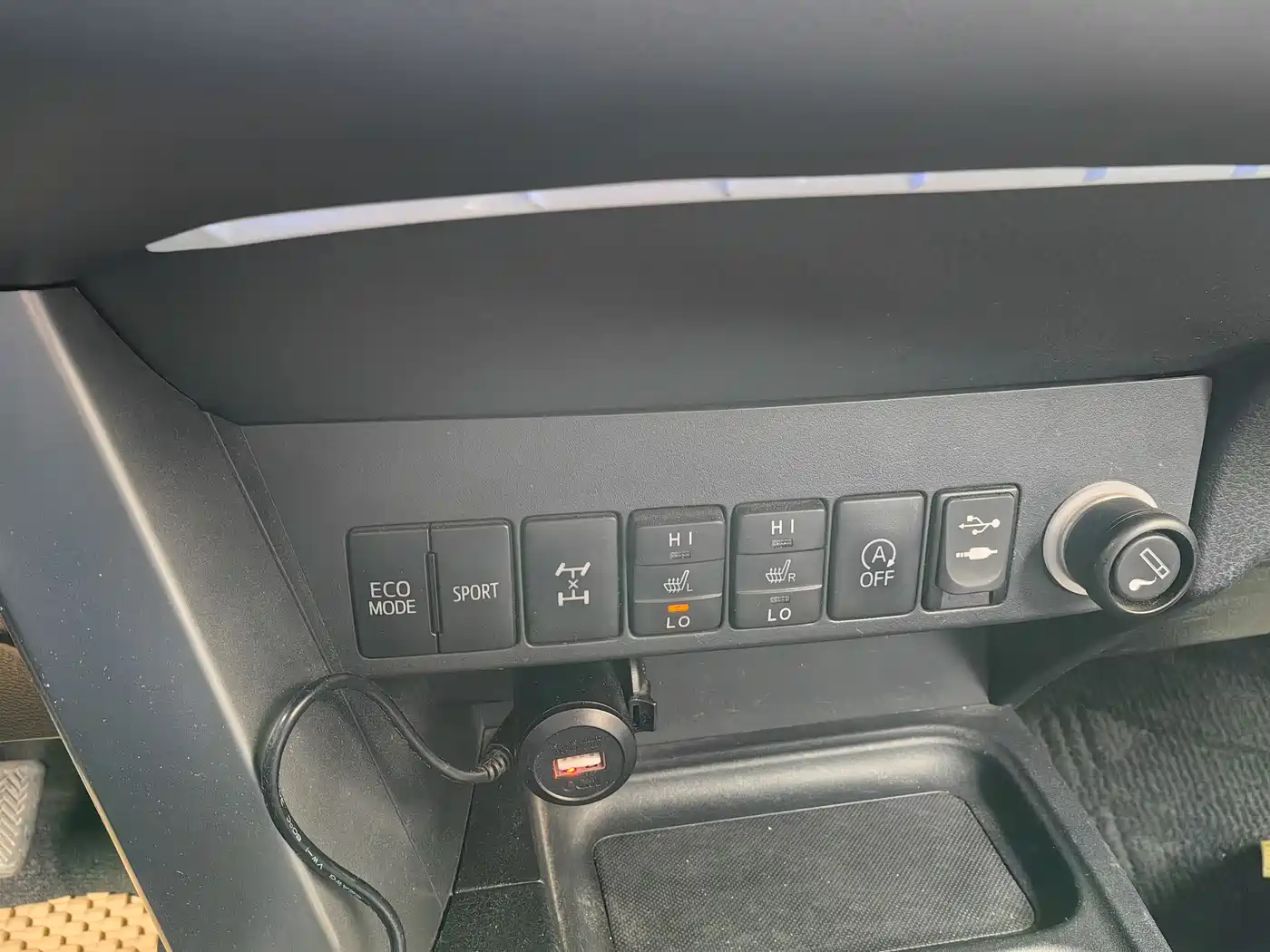 Toyota RAV4 Rongfang 2018 2.5L Automatic 4WD Elite i Edition фото 21