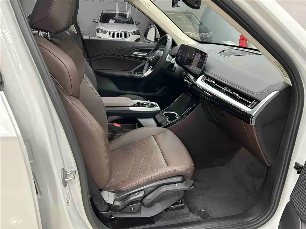 BMW X1 2023 sDrive20Li X Design Package фото 13