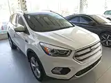 Фото 4 - Ford Kuga