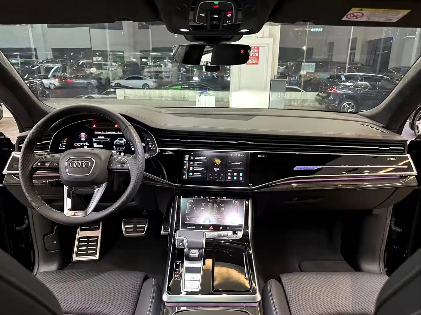 Audi Q8 2022 2022 55 TFSI Exclusive Dynamic