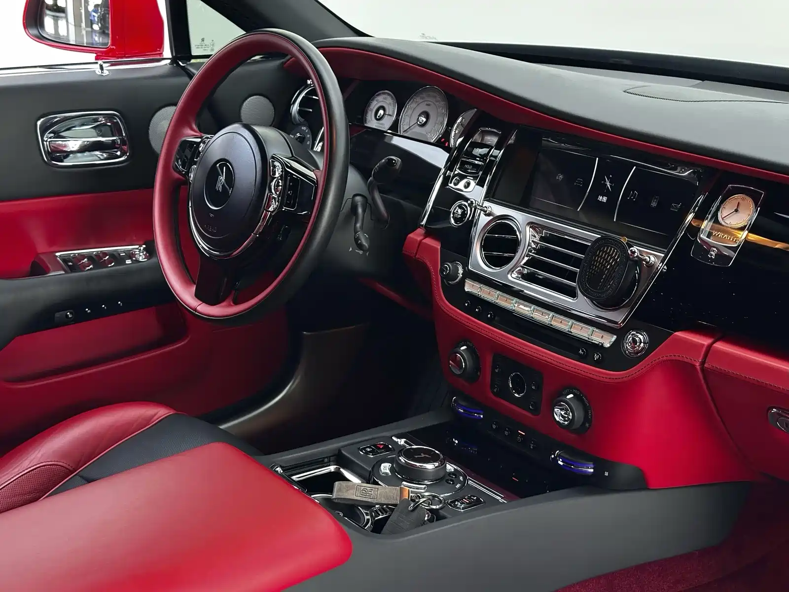 Фото 20 - Rolls-Royce Wraith