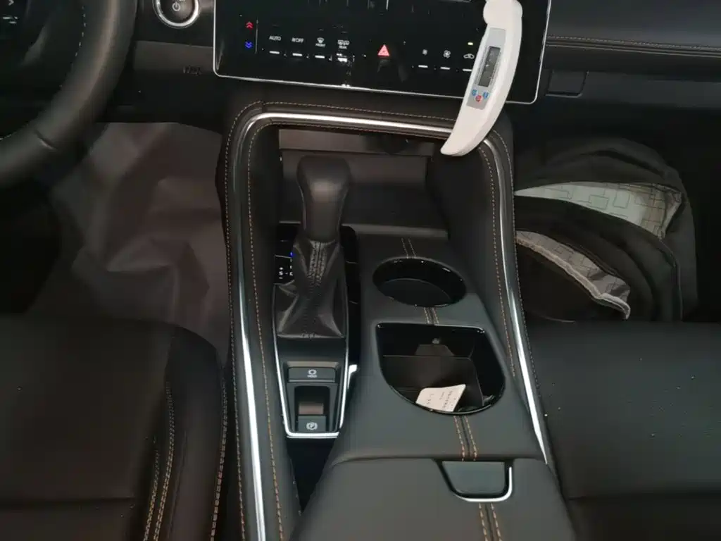Toyota Avalon 2026 2024 Hybrid 2.0L Luxury Edition