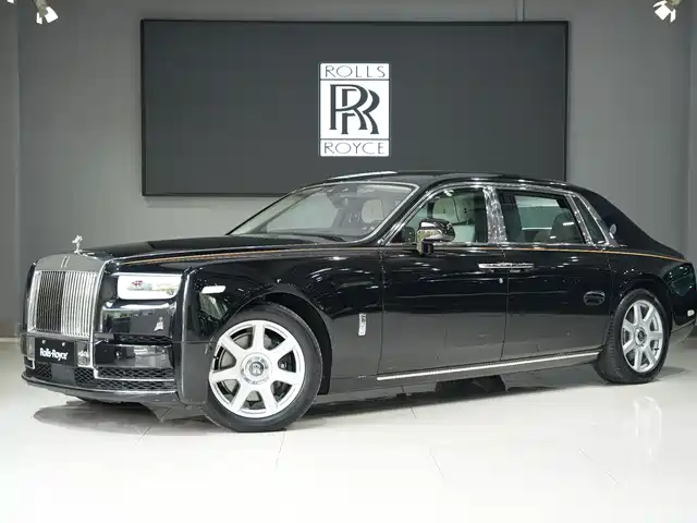 ROLLS-ROYCE PHANTOM