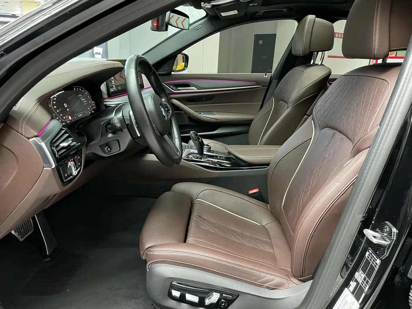 BMW 5 Series 2022 530Li Exclusive M Sport Package фото 8