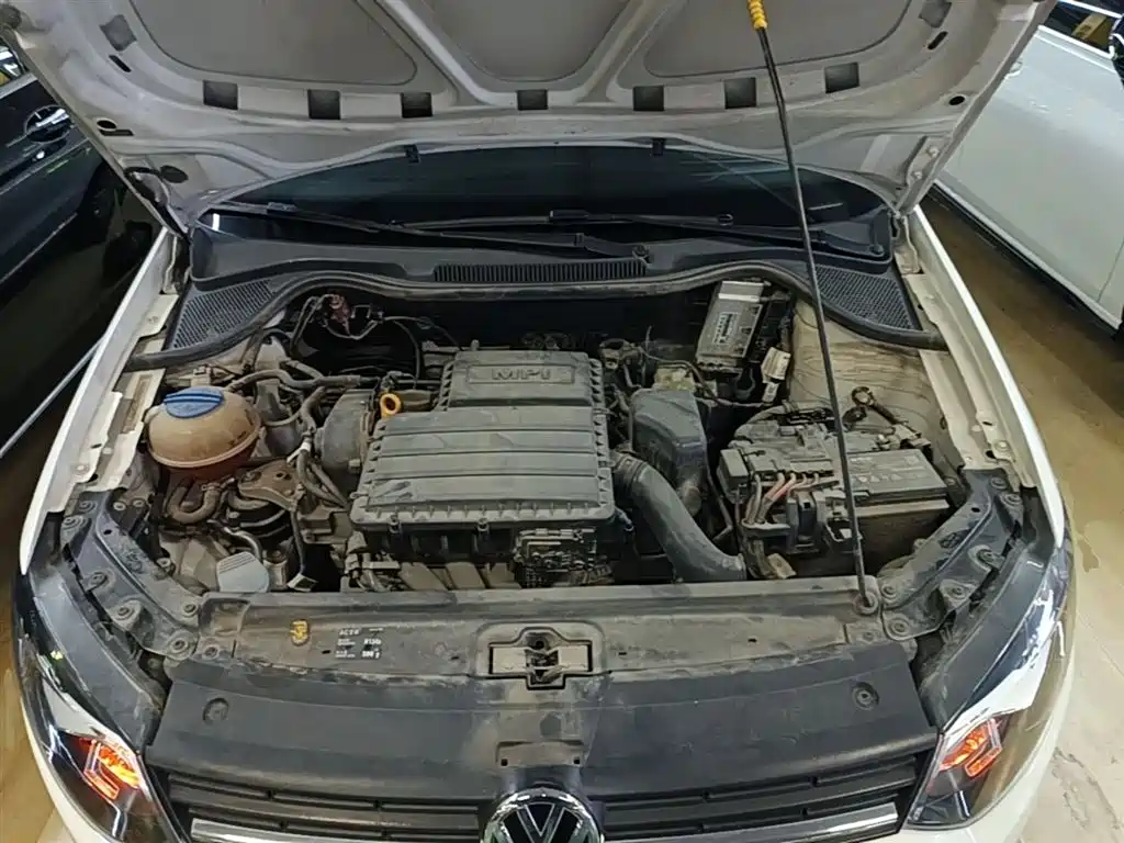 Volkswagen Polo 2018 1.5L Auto Safe Drive фото 20