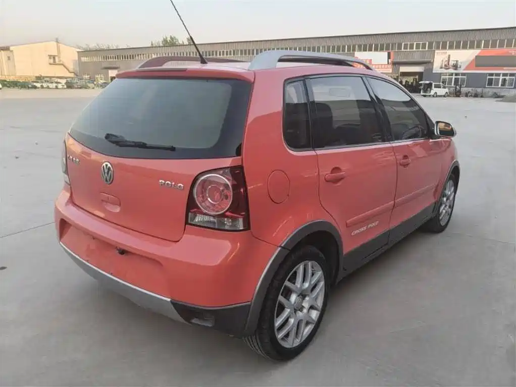 Volkswagen Polo 2007 1.6L Cross Polo AT фото 9