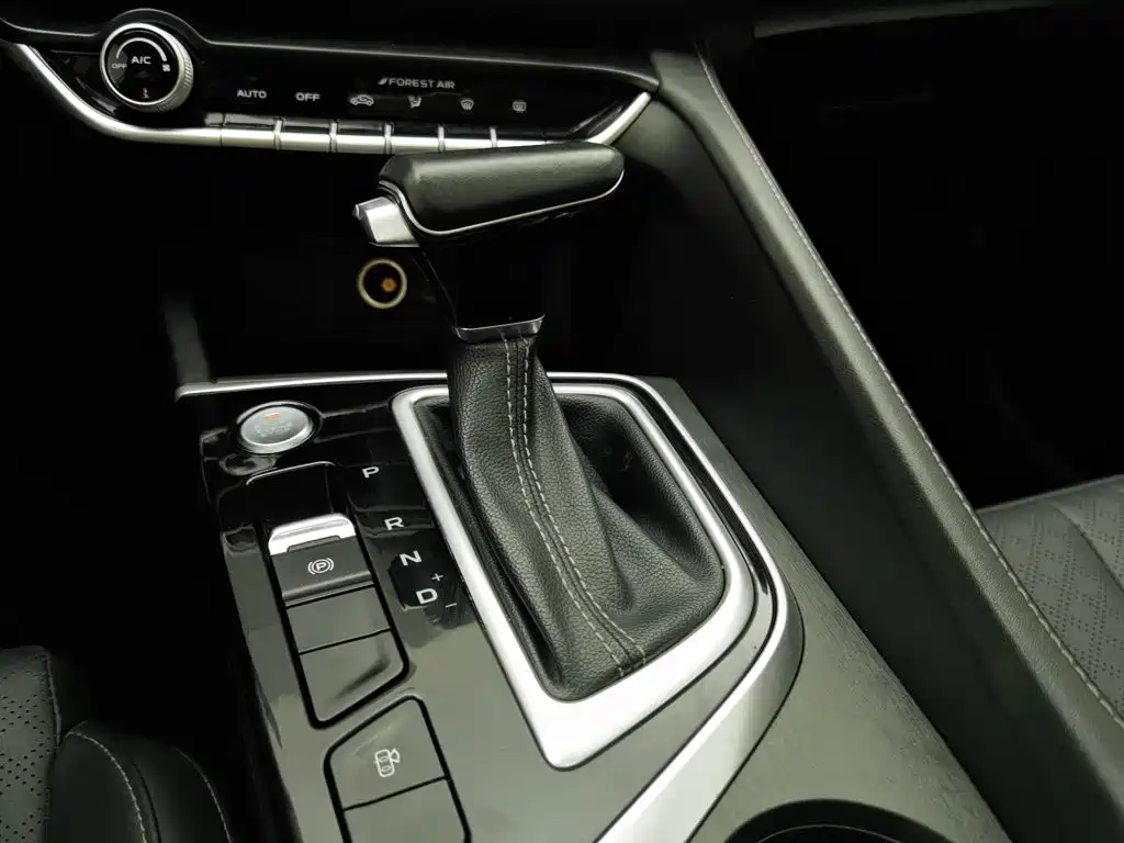 Photo 13 - Changan Eado