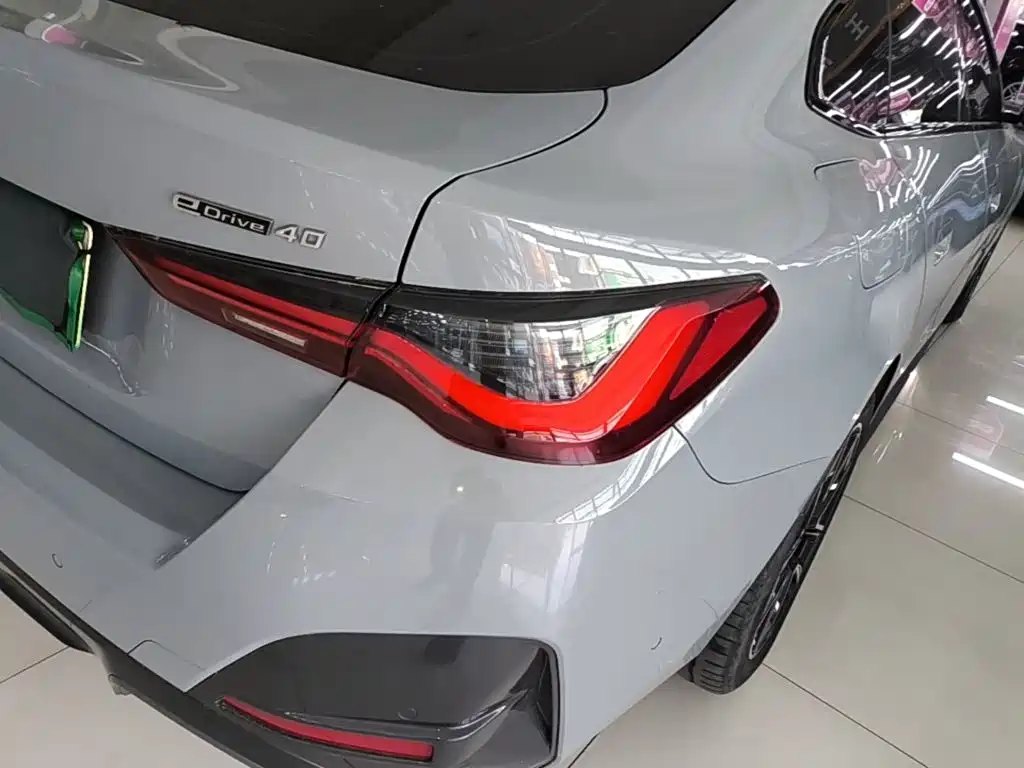 BMW i4 2023 2022 eDrive40