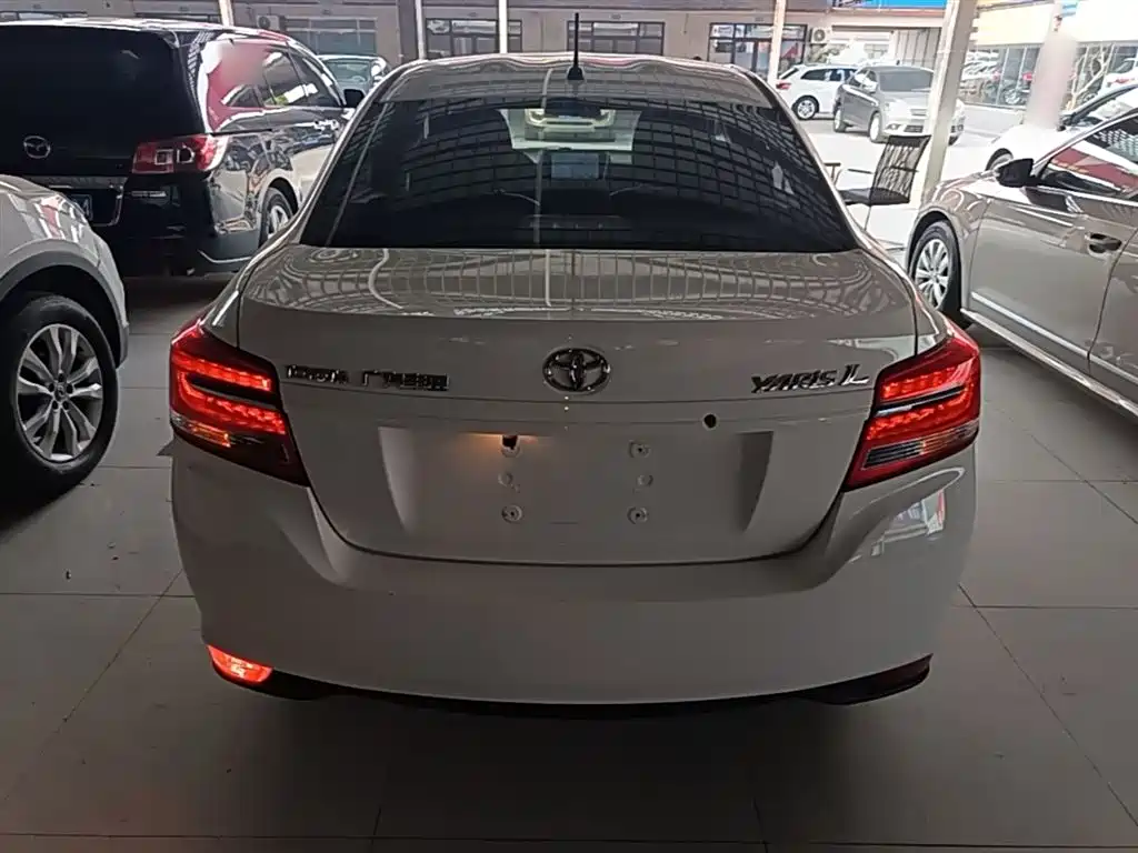 Toyota YARiS L Zhi Xiang 2019 1.5E CVT Charming China VI фото 6