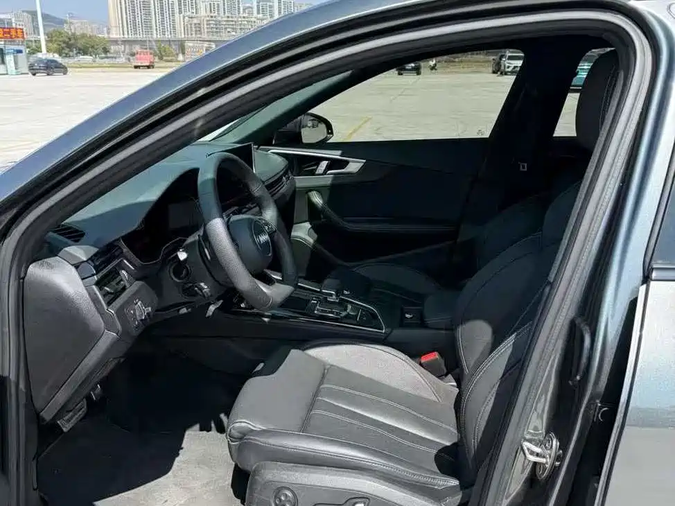 Audi A4L 2024 40 TFSI Luxury Dynamic фото 4