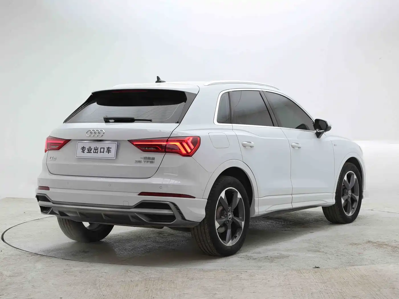 Audi Q3 2022 35 TFSI Fashion Dynamic фото 6