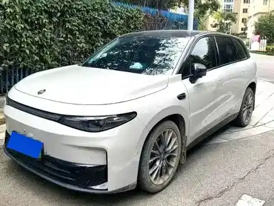 Leapmotor C10